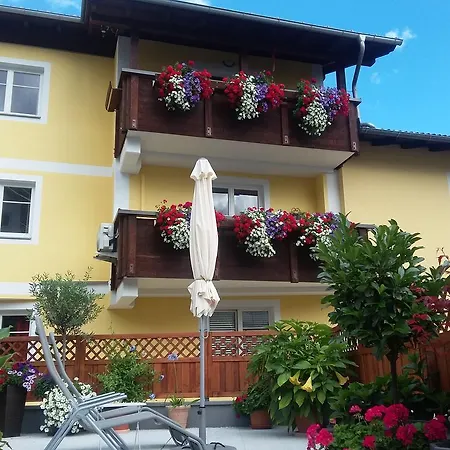 Alber Apartament *